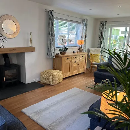 Monty Cottage, Exmouth Coastal Boutique House Exterior photo