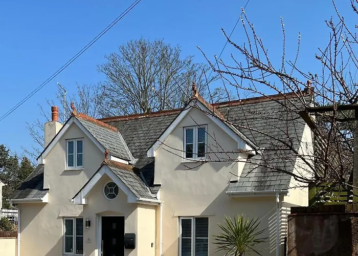 Monty Cottage, Exmouth Coastal Boutique House